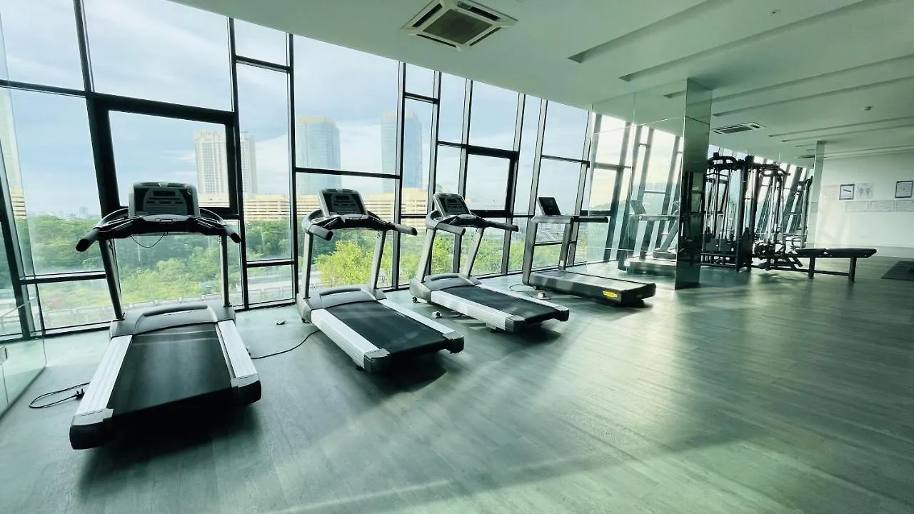 Premio Southkey 3Br Suite Wifi Yt Netflix Seaview Johor Bahru 0*,